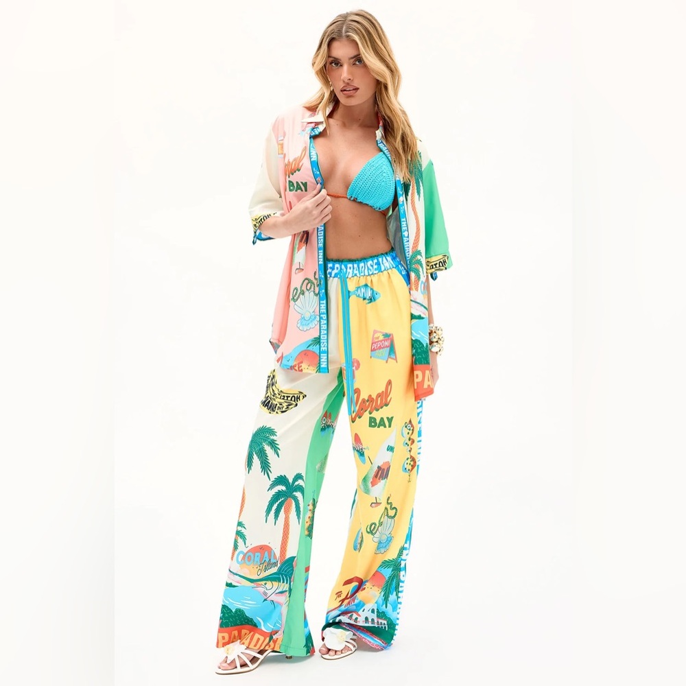 New Paradise Inn Multicolor Graphic Pants 2 Piece Fashion Nova 
Style of Alemaís